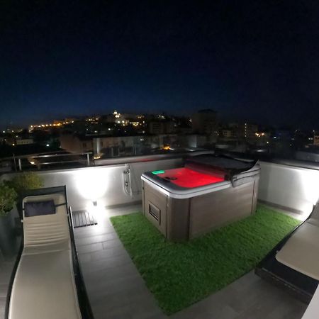 18 Dante Luxury Suites Cagliari Dış mekan fotoğraf