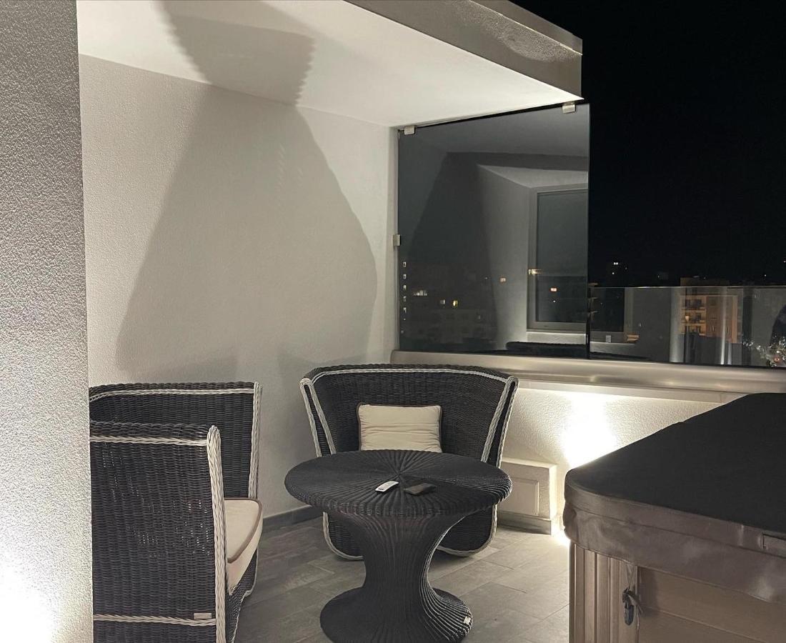 18 Dante Luxury Suites Cagliari Dış mekan fotoğraf