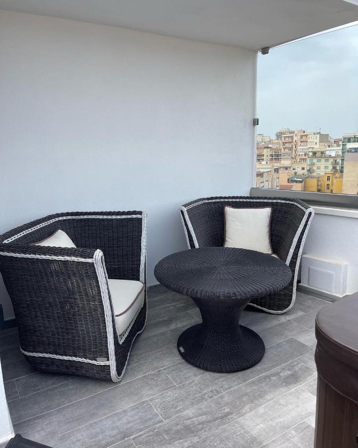 18 Dante Luxury Suites Cagliari Dış mekan fotoğraf